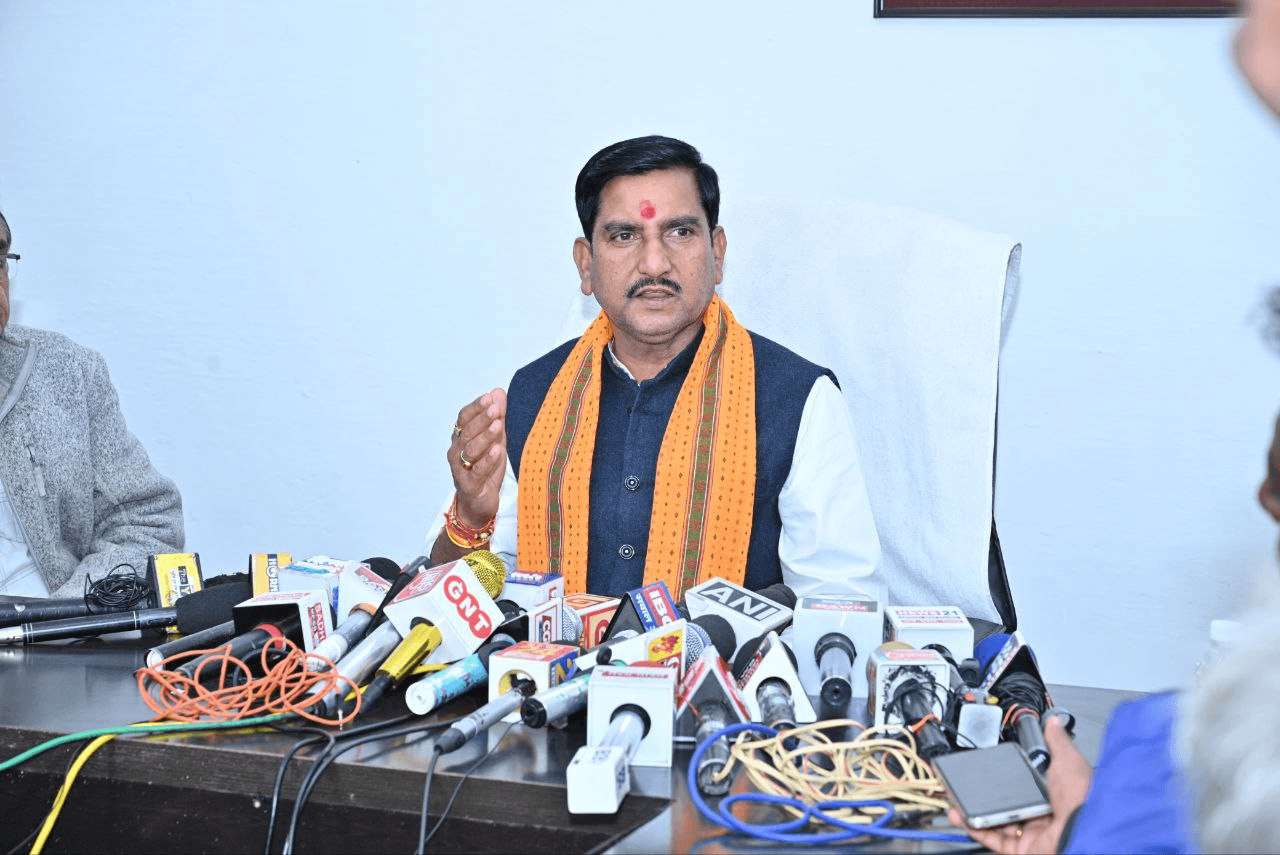 राज्य मंत्री तोखन साहू ने शनिवार को एक प्रेस वार्ता में छत्तीसगढ़ के मंत्रीमंडल विस्तार को लेकर बड़ा बयान दिया